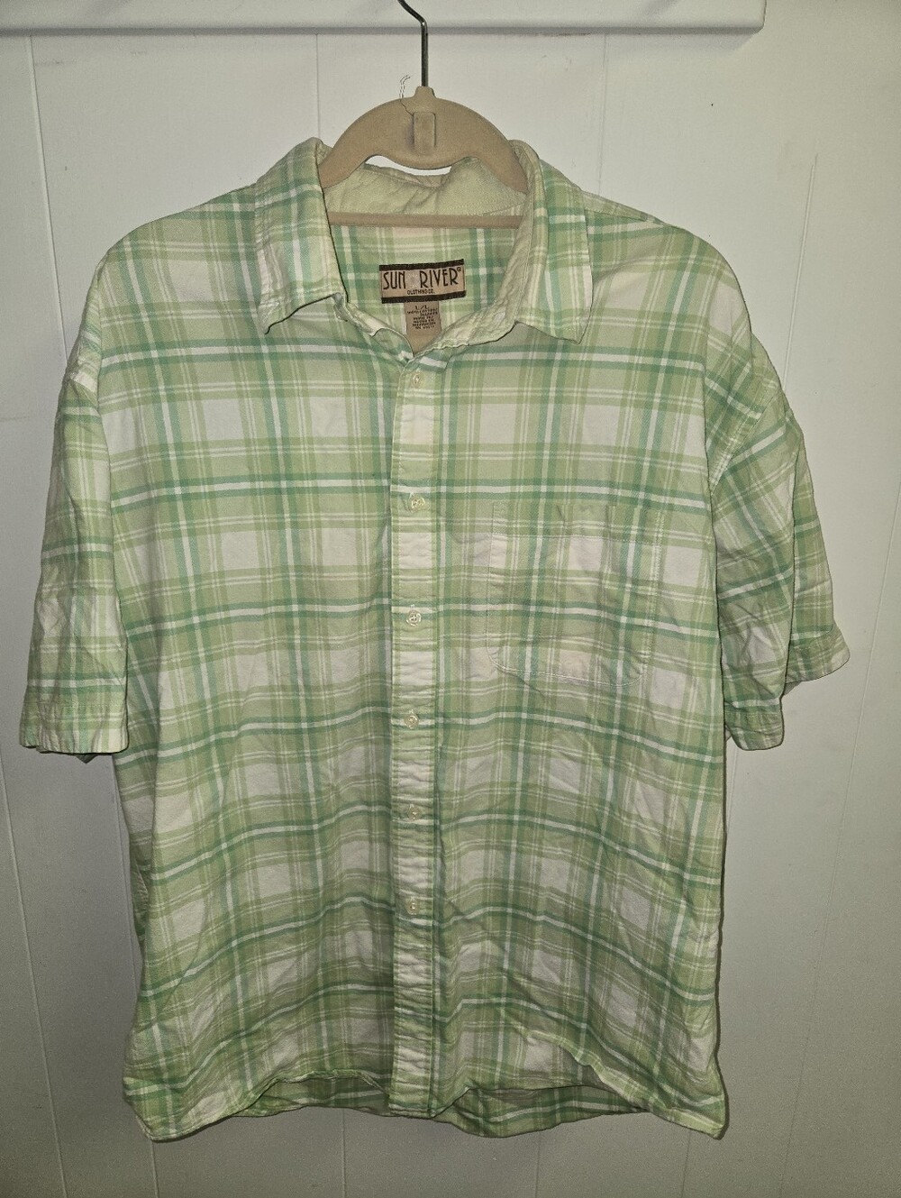 Sun River Men's Light Green Plaid Short-Sleeve Button-Down Shirt
